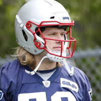 Tom Savage Photo 53
