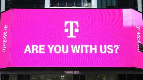 John Legere Photo 42